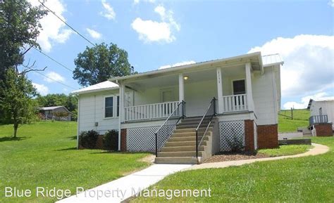 Farmhouse Style Townhouse <strong>for Rent</strong> on Indian Creek River in Unicoi, <strong>TN</strong>. . Houses for rent in kingsport tn